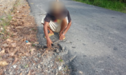 Warga Kecewa, Belum Setahun Aspal Jalan Baru di Desa Ujung Padang Sudah Rusak