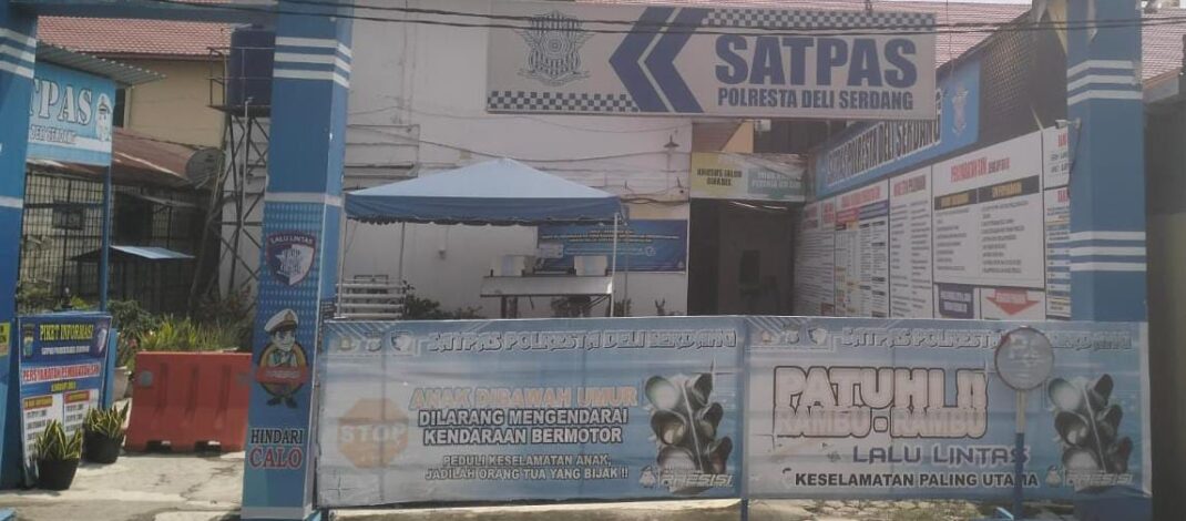 Pelayanan SIM Polresta Deli Serdang di Soal, Oknum Polisi Tak Izinkan Wartawan Masuk ke Satpas Guna Konfirmasi 