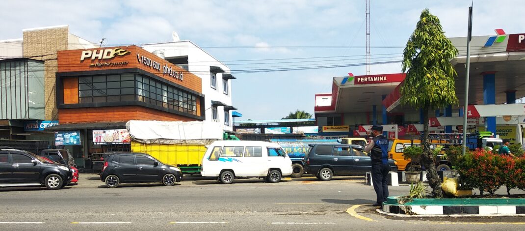 Setelah Banjir, BBM Juga “Macet” di Binjai; Warga Dorong Pencopotan Dirut Pertamina Sumbagut