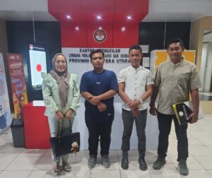 Korban bersama Pengacaranya saat membuat laporan ke LPSK.