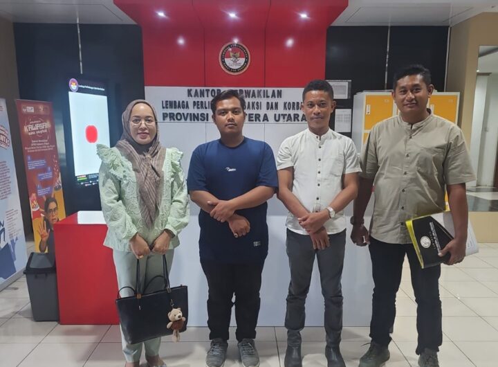 Korban bersama Pengacaranya saat membuat laporan ke LPSK.